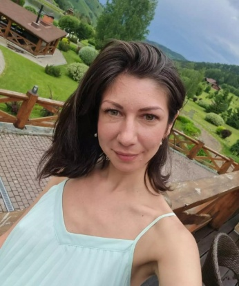 Со мной ты сможешь окунуться в мир страсти и наслаждения. Мои услуги включают всё, что ты только пожелаешь - от классического секса до экспериментов со стриптизом и ролевыми играми. Я предлагаю яркие эмоции, безудержную страсть и незабываемые моменты. Фото в моем альбоме подтверждают мою реальность и привлекательность. Мои клиенты всегда остаются довольными и хотят вернуться ко мне снова и снова. Живу я в Москве и готова встретиться с тобой в уютной обстановке. Приглашаю тебя испытать настоящее удовольствие со мной. 👄💋💃🌟✨ Уля